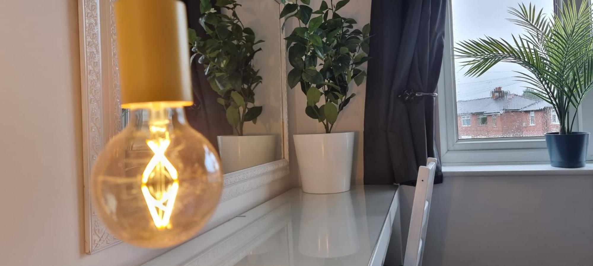 The Heart - Cosy 3 Bedroom House With Double Driveway And Garden In Manchester Exteriör bild